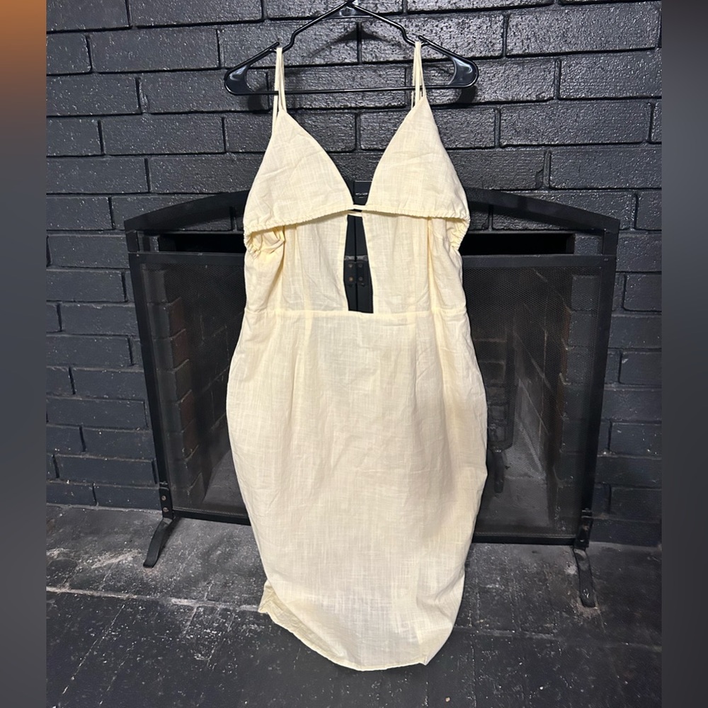Yellow bodycon dress